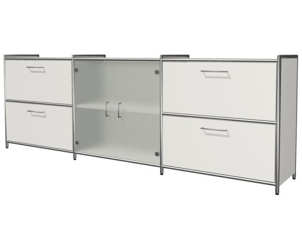 Sideboard-mit-Glas
