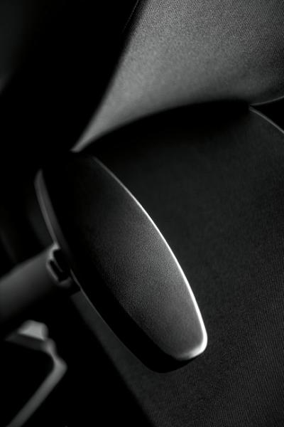 Bürostuhl mit Kopfstütze