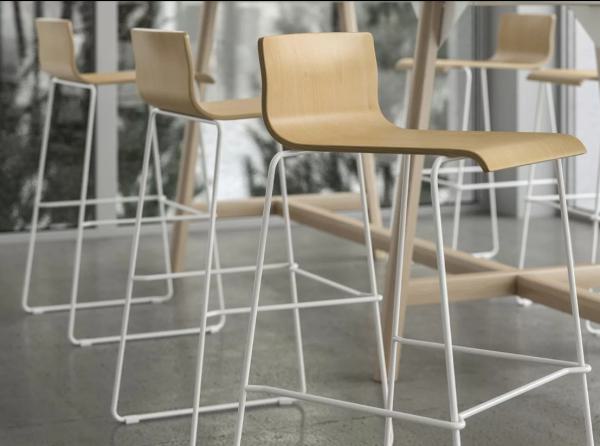 Hochstuhl-Moon-WOOD-